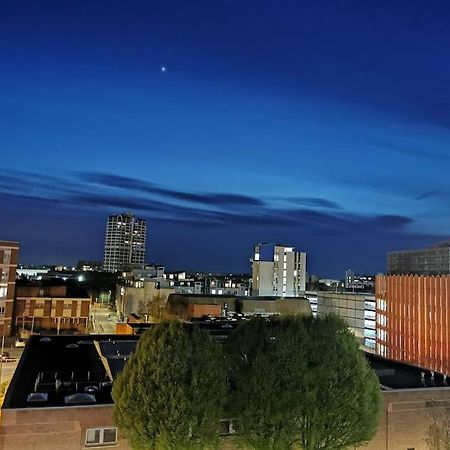 Paramount City View Суиндон Экстерьер фото